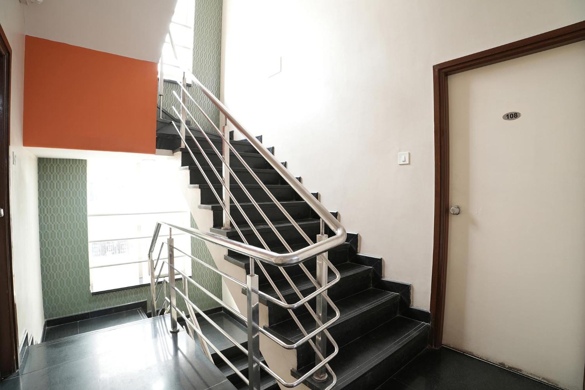 Fabhotel Champion Grand - Nr Fortis Hospital, Nagarbhavi Jalahalli Bagian luar foto